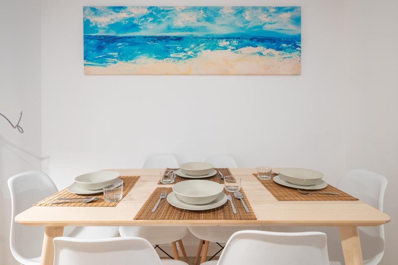 Dona Elvira Parras Apartment มาลากา ภายนอก รูปภาพ