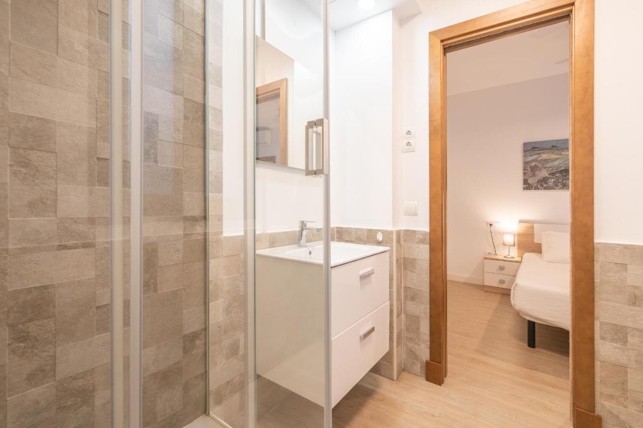 Dona Elvira Parras Apartment มาลากา ภายนอก รูปภาพ