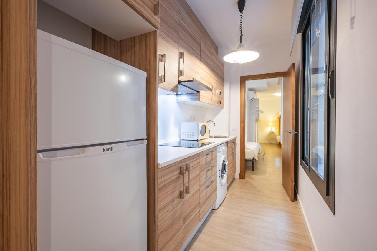 Dona Elvira Parras Apartment มาลากา ภายนอก รูปภาพ