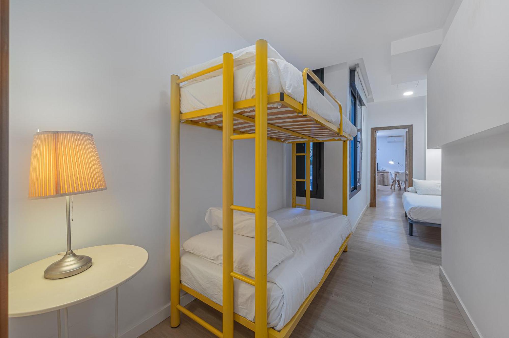 Dona Elvira Parras Apartment มาลากา ภายนอก รูปภาพ